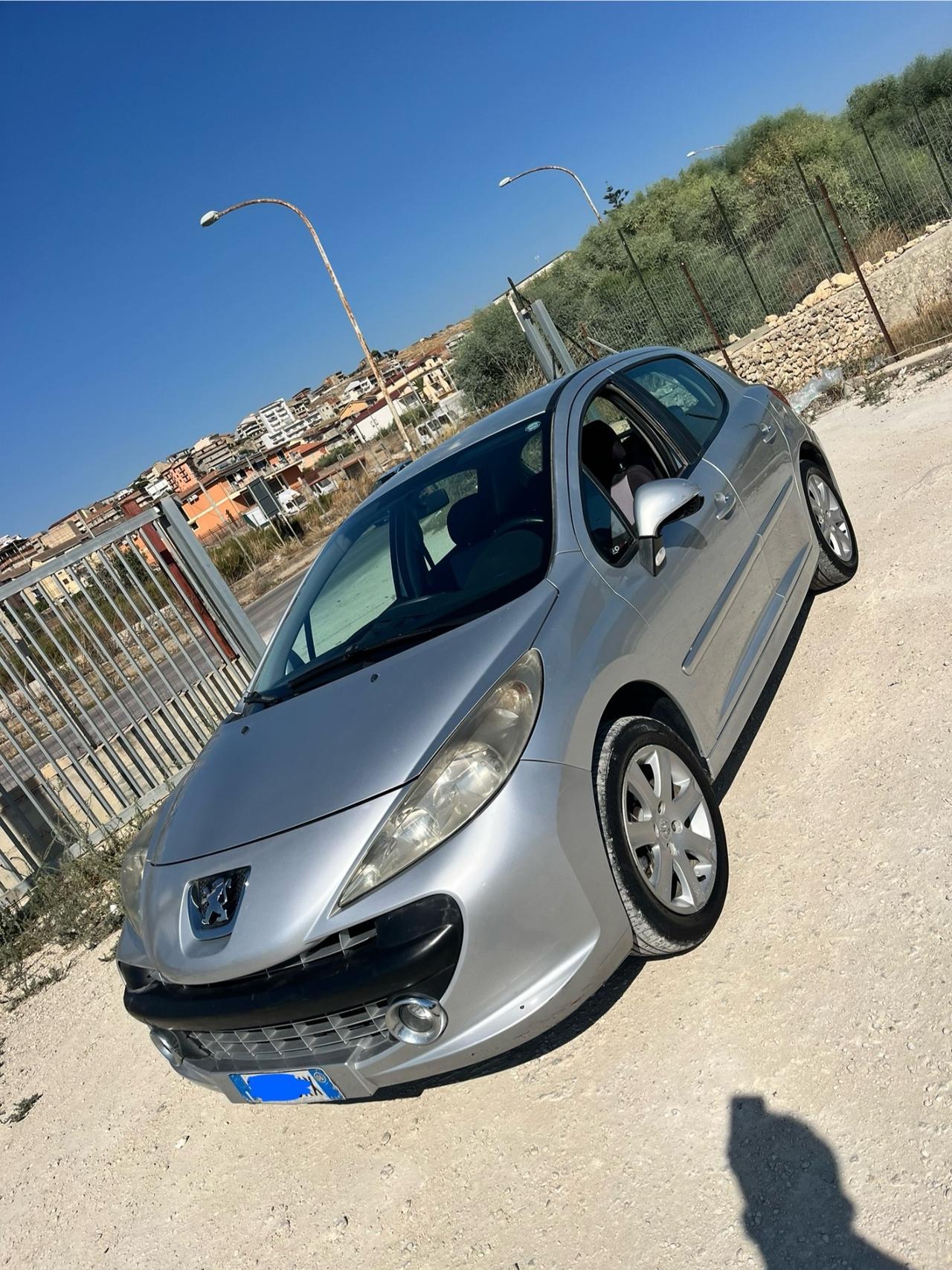 Peugeot 207 1.6 HDi 90CV 5p.