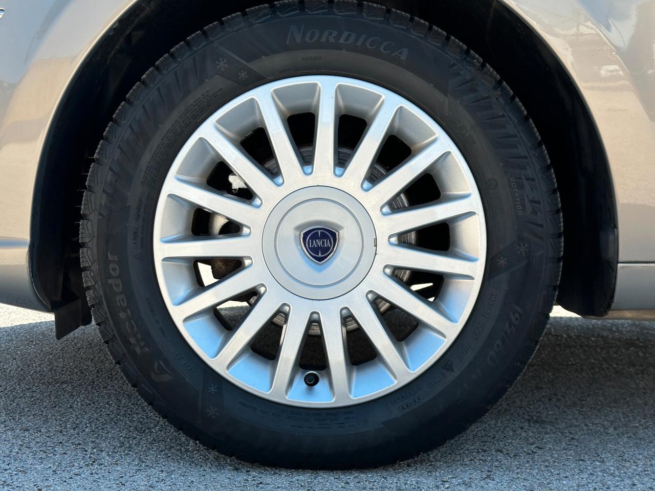 LANCIA Musa 1.4 8v Ecochic GPL Gold