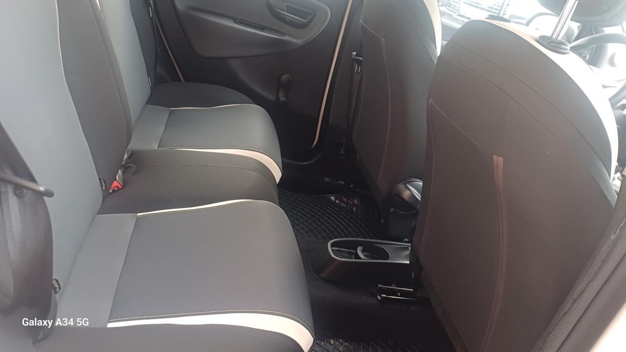 Lancia Ypsilon 1.2 69 CV 5 porte Elefantino