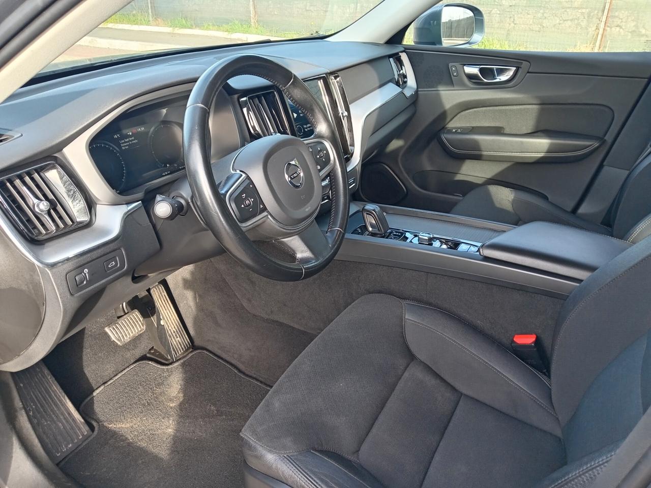 Volvo XC 60 XC60 B4 (d) AWD Geartronic Inscription