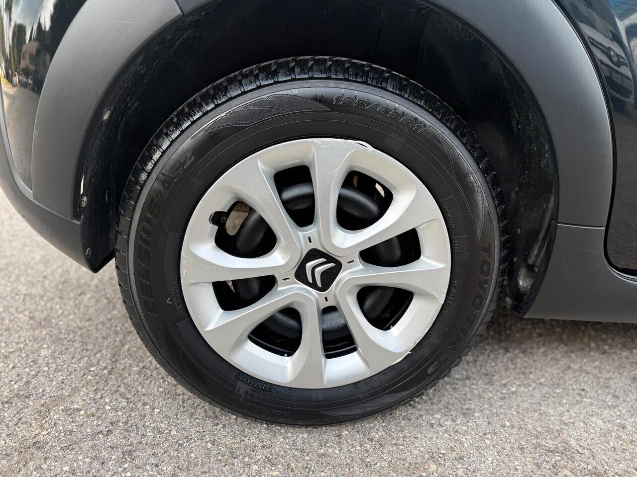 " UNA CHICCA " Citroen C3 PureTech 82 Feel