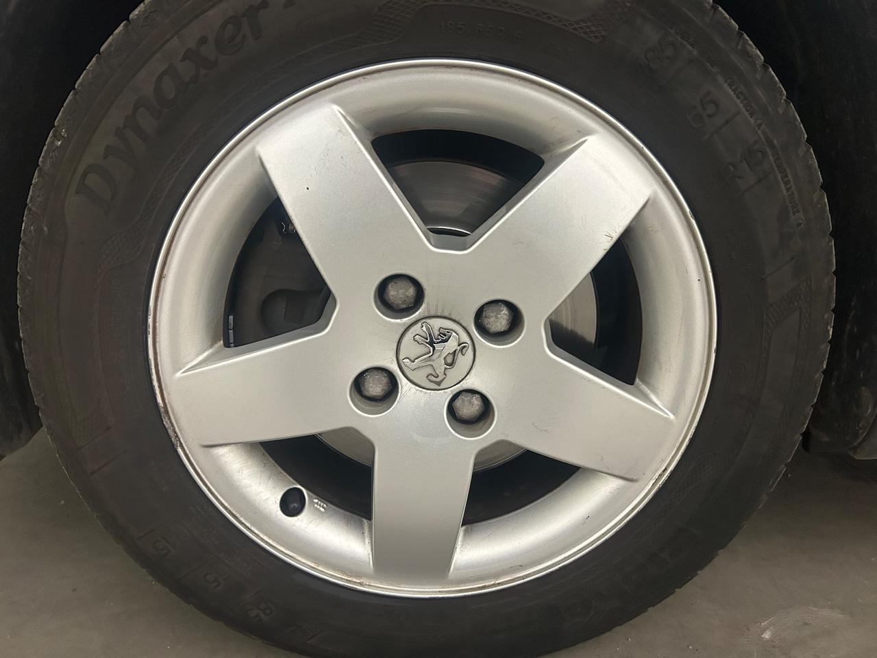 Peugeot 207 1.4 VTi 95CV 5p. XS Easy