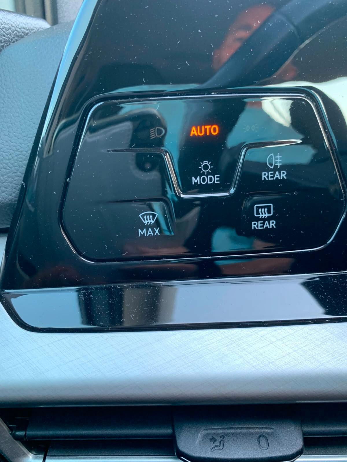 Volkswagen Golf 2.0 TDI 115 cv