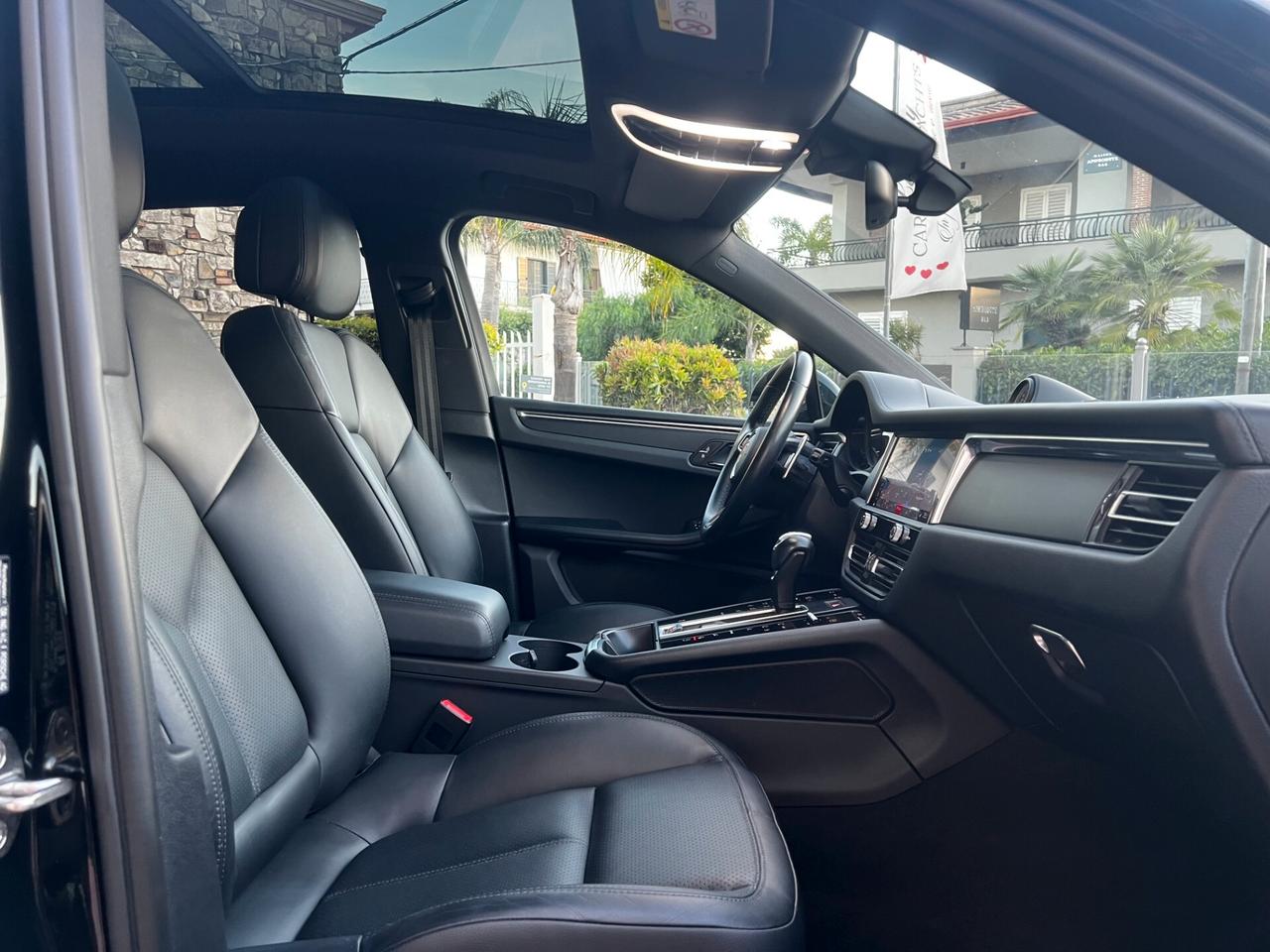 Porsche Macan 2.0 265- TOTAL BLACK-TETTO-2022