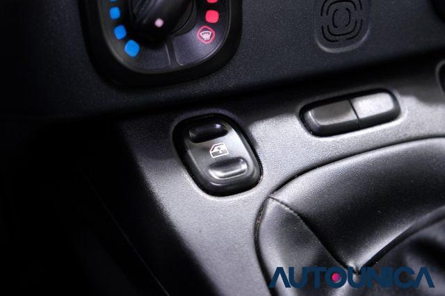 FIAT Panda 1.0 FIREFLY S&S HYBRID NEOPATENTATI