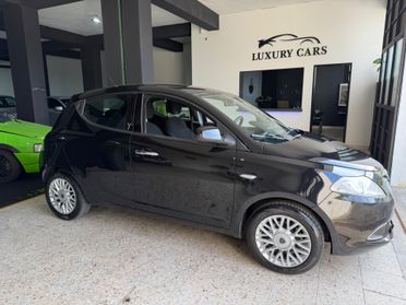 Lancia Ypsilon 1.2 69 CV 5 porte 2015