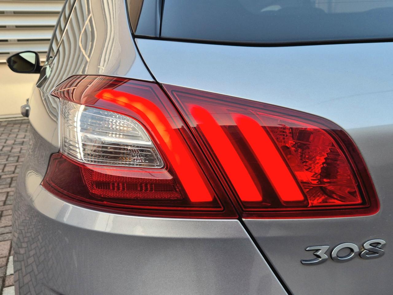 Peugeot 308 BlueHDi 120 S&S Allure