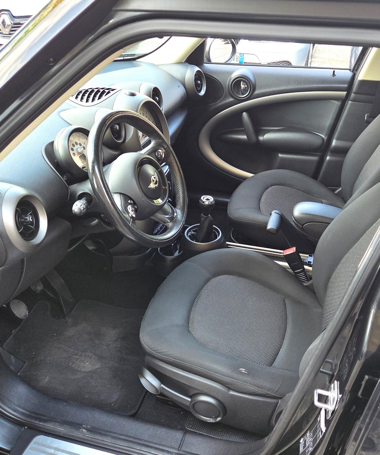 Mini COUNTRYMAN 1.6 D KM 103000 TAGLIANDATA GARANZIA