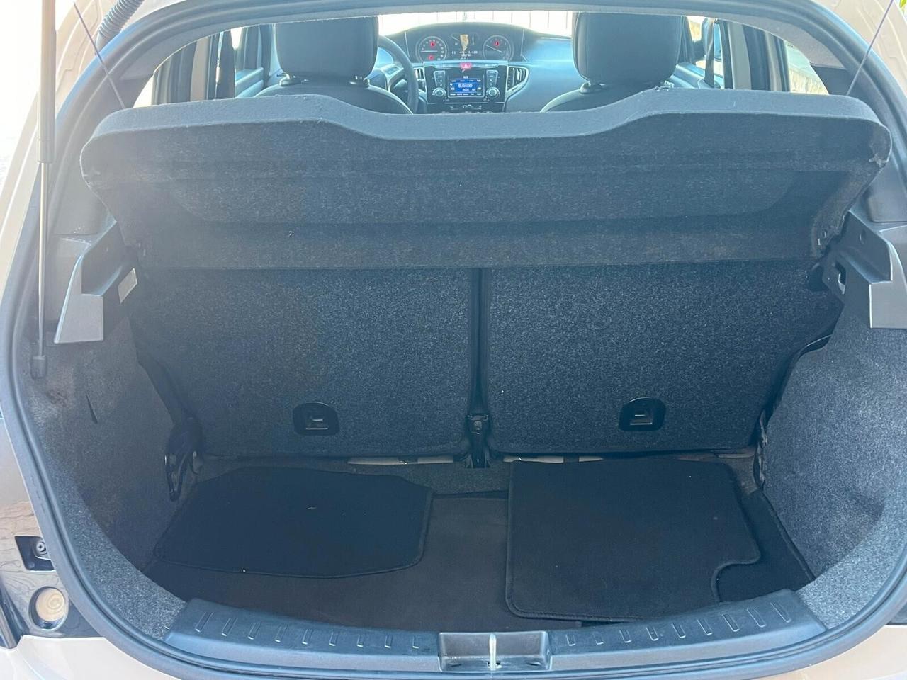 Lancia Ypsilon 1.2 69 CV 5 porte Platinum ADATTA NEOPATENTATI