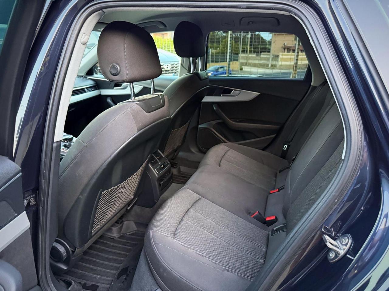 Audi A4 Avant 2.0 TDI 190 CV ultra S tronic Design