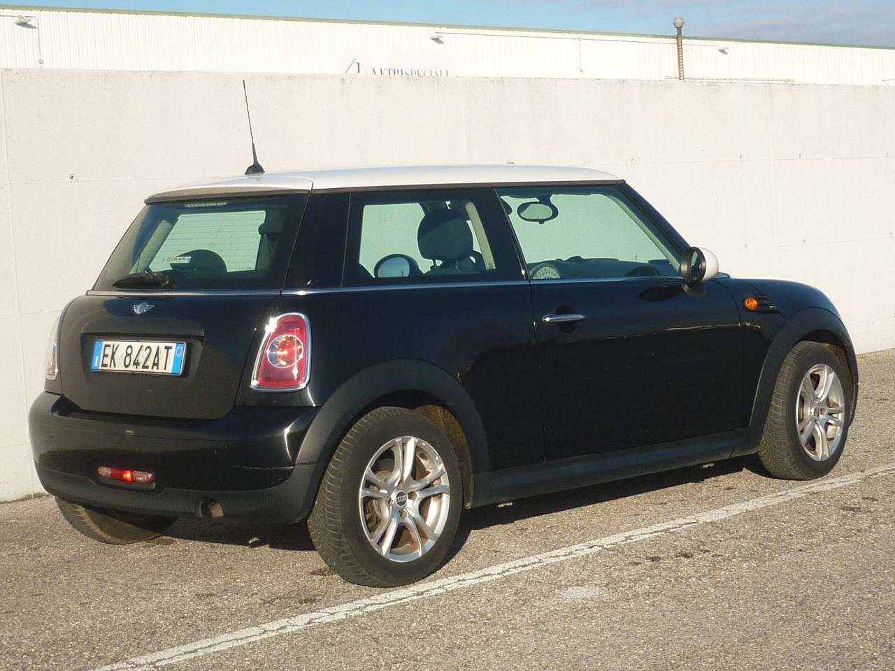 Mini 1.6 16V One (55kW)
