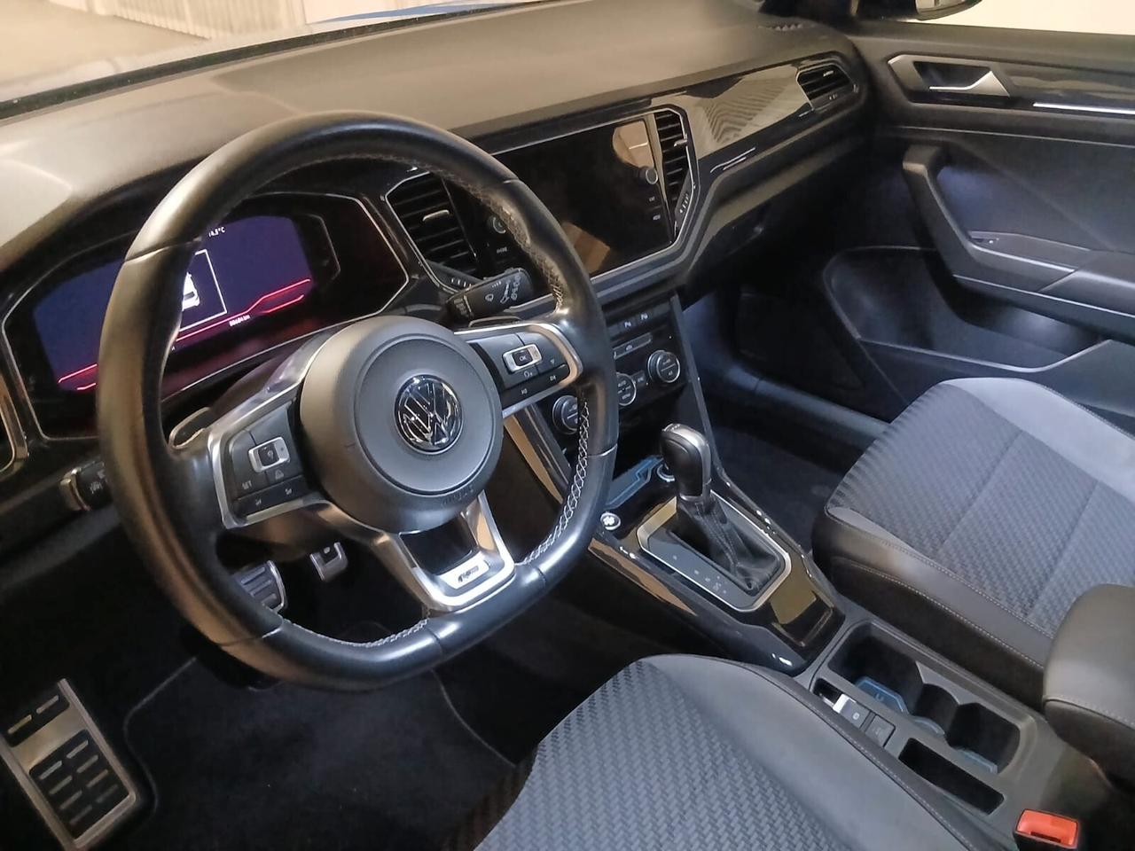 Volkswagen T-Roc 1.5 TSI ACT DSG R Line PARI AL NUOVO tua a € 312 mese