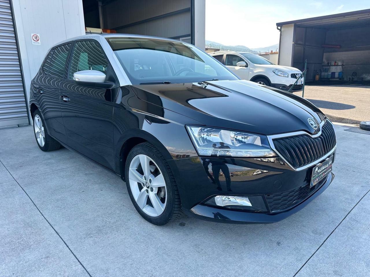 Skoda Fabia 1.0 MPI 60 CV Twin Color Nero