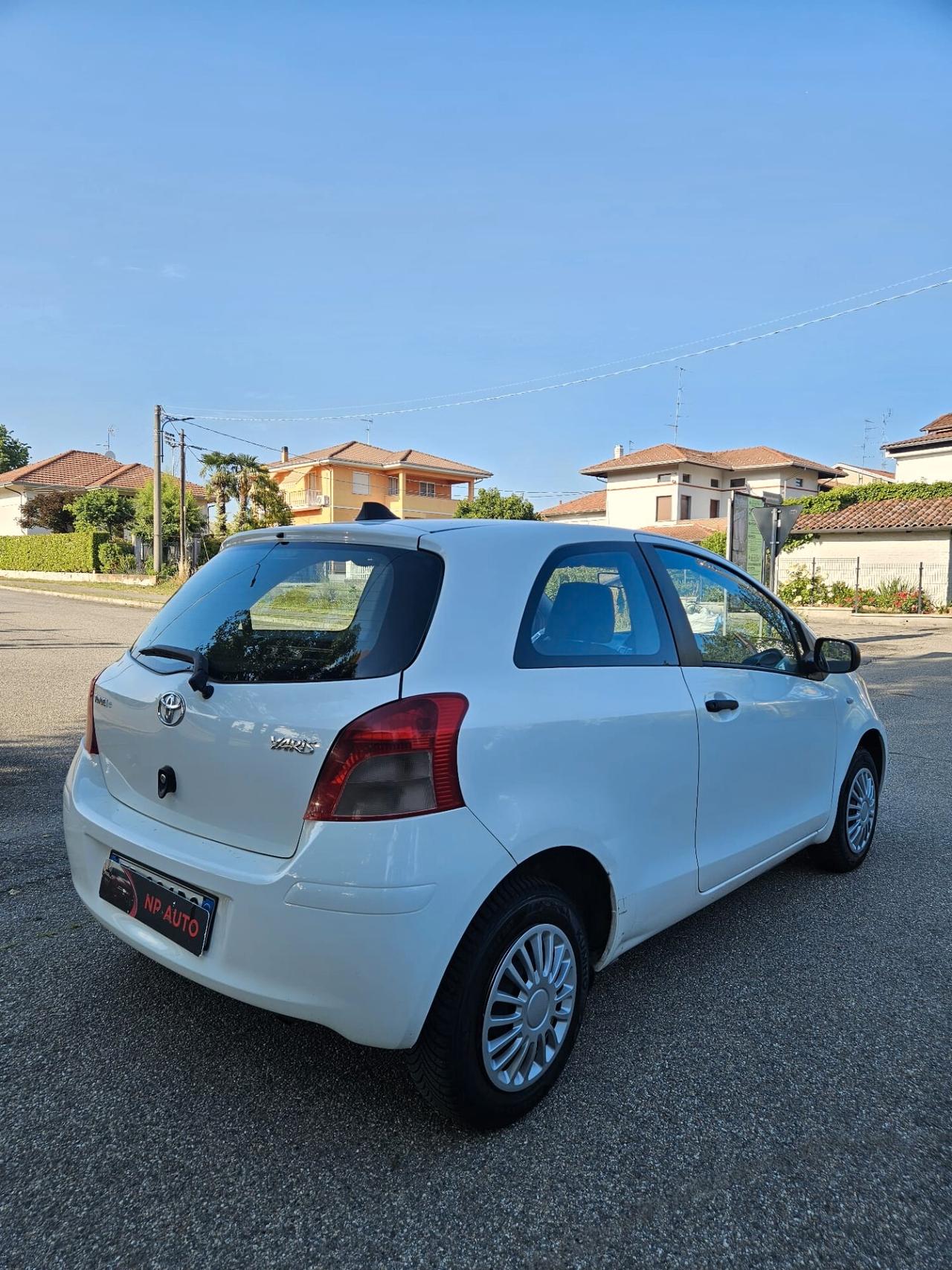 Toyota Yaris 1.0 neopatentati