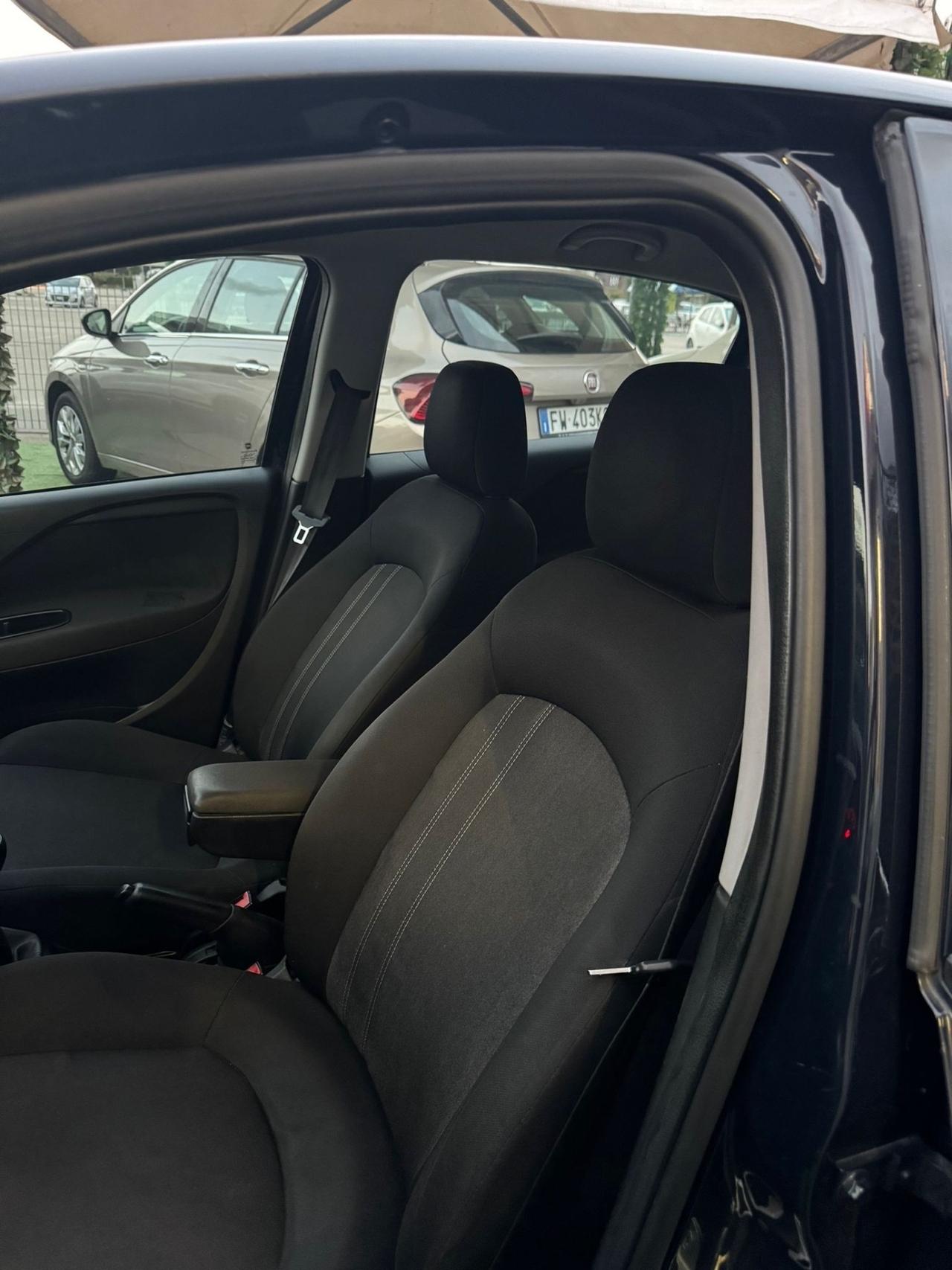 Fiat Punto 1.3 MJT II S&S 95 CV Street garanzia12