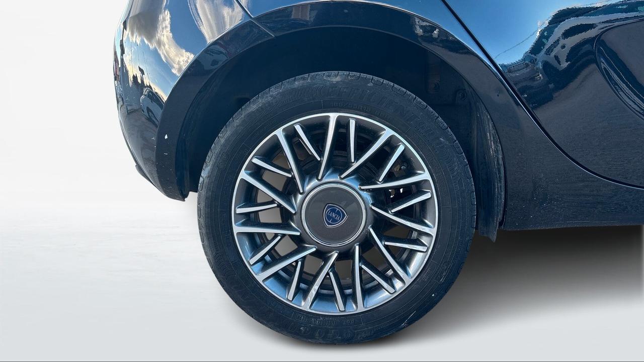 Lancia Ypsilon 1.0 FireFly 5 porte S&S Hybrid Gold Plus