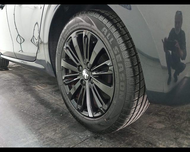 PEUGEOT 208 5p 1.2 puretech Active 82cv