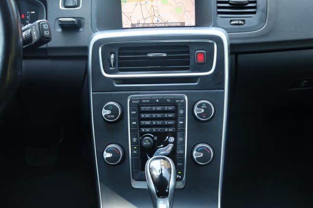 VOLVO V60 D2 Geartronic Automatica Navi Tel USB LED Cockpit