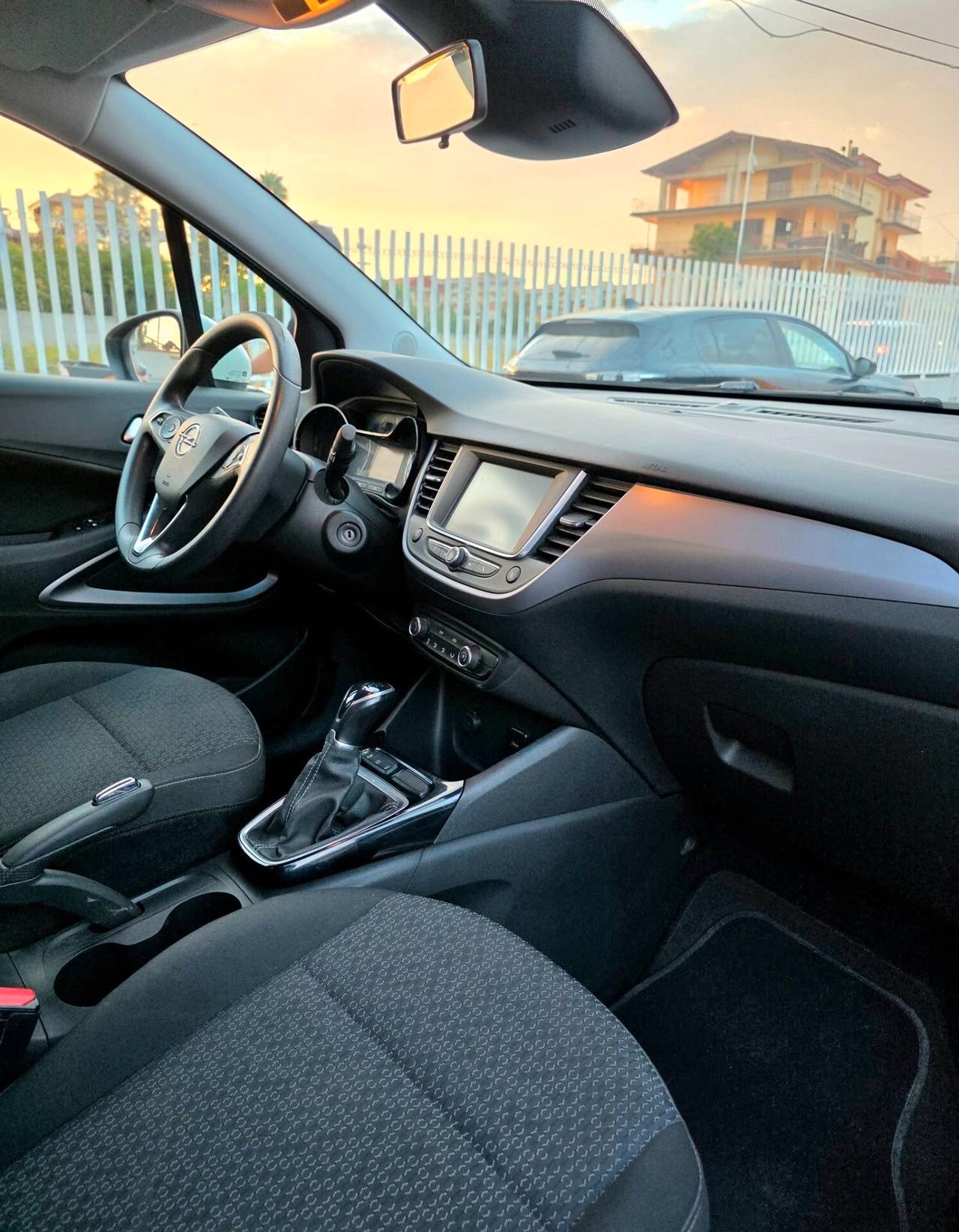 Opel Crossland X 1.2 12V Advance