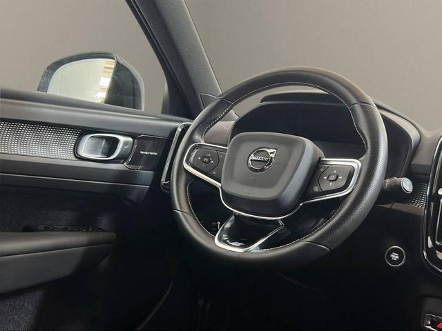 VOLVO XC40 D3 R-design