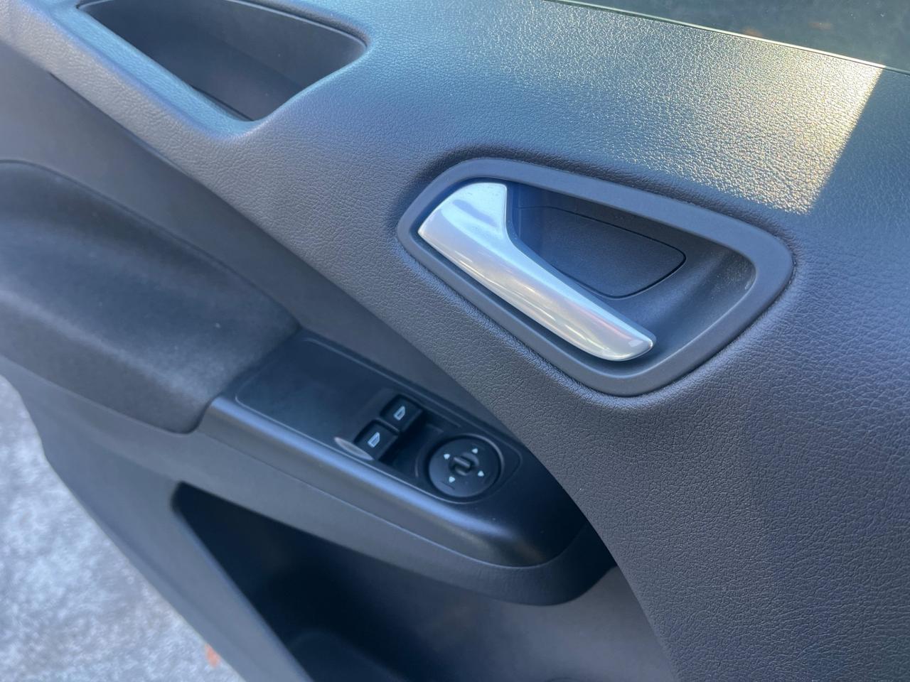 Ford Transit Courier 1.5 TDCI 75 CV-solo km 81000-