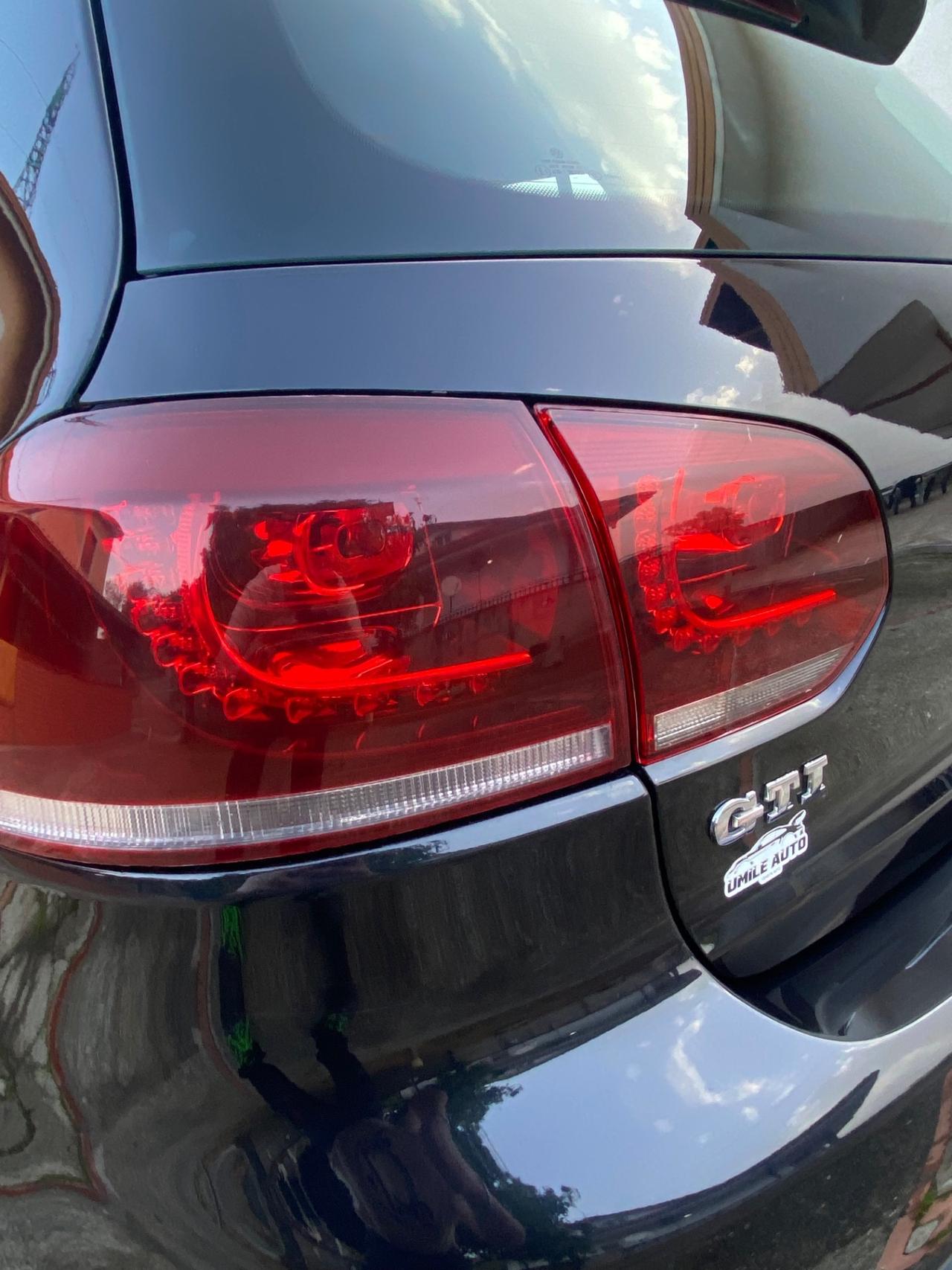 Volkswagen Golf GTI 2.0 TSI 5p.