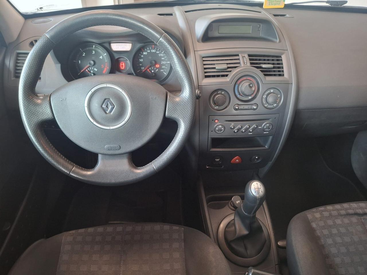 Renault Megane Grandtour 1.5 dci *NEOPATENTATI