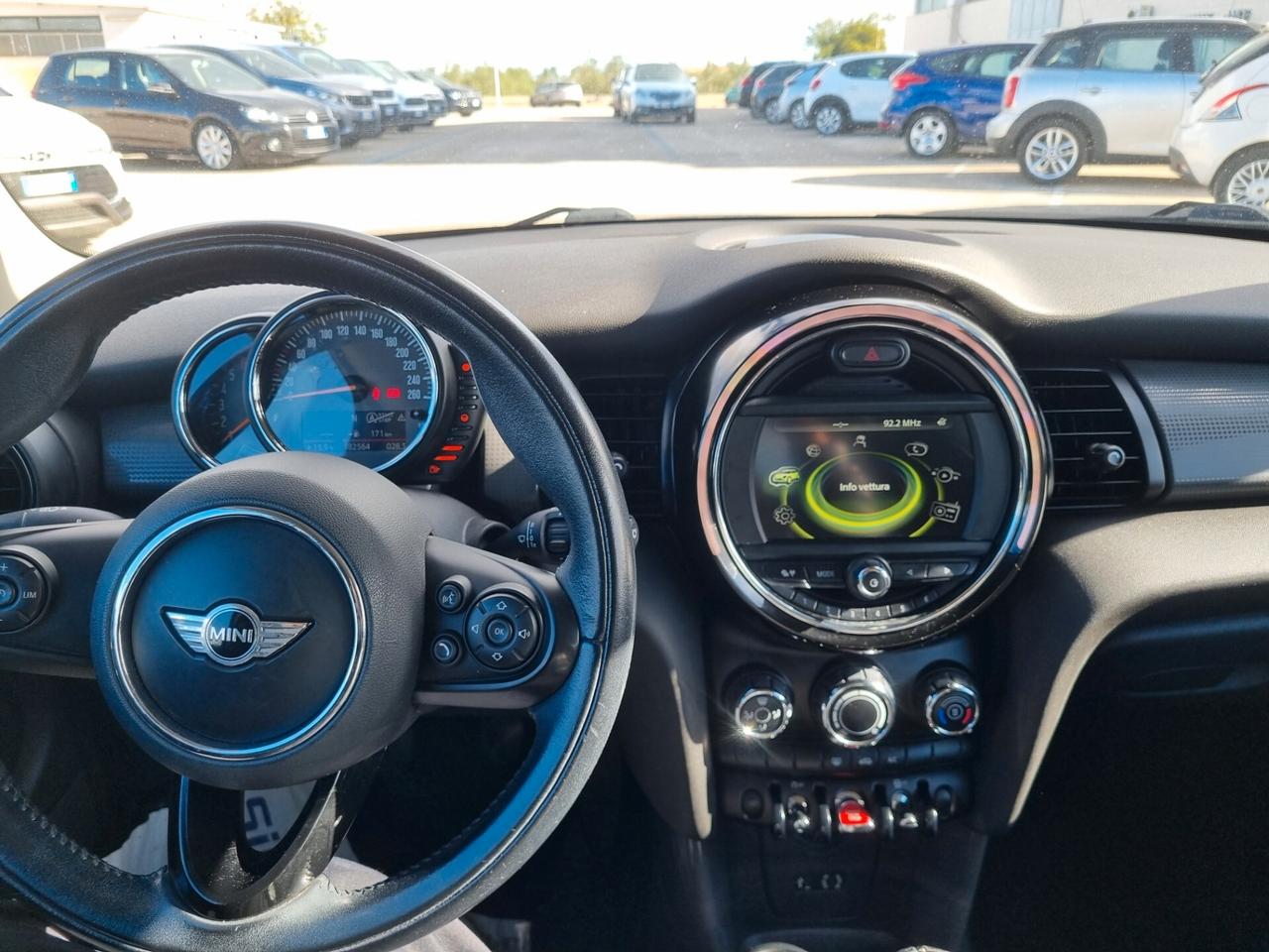 Mini 1.5 One D Business XL