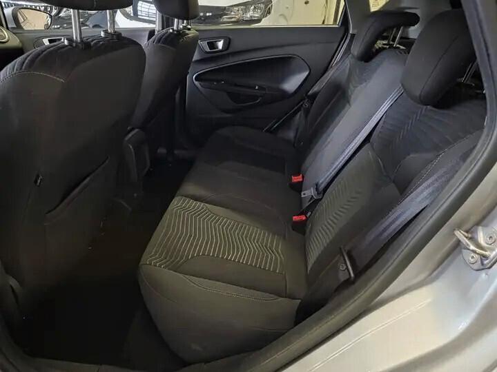 Ford Fiesta 5p 1.5 tdci Titanium 75cv ok neopatentati
