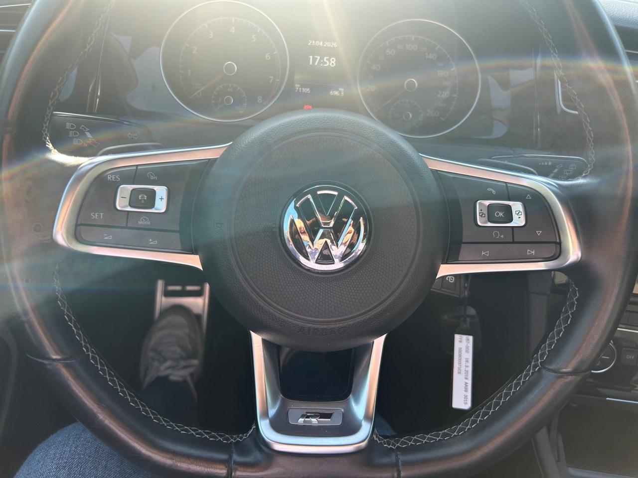 Volkswagen Golf 1.4 TSI 125 CV DSG R Line BlueMotion Tech.