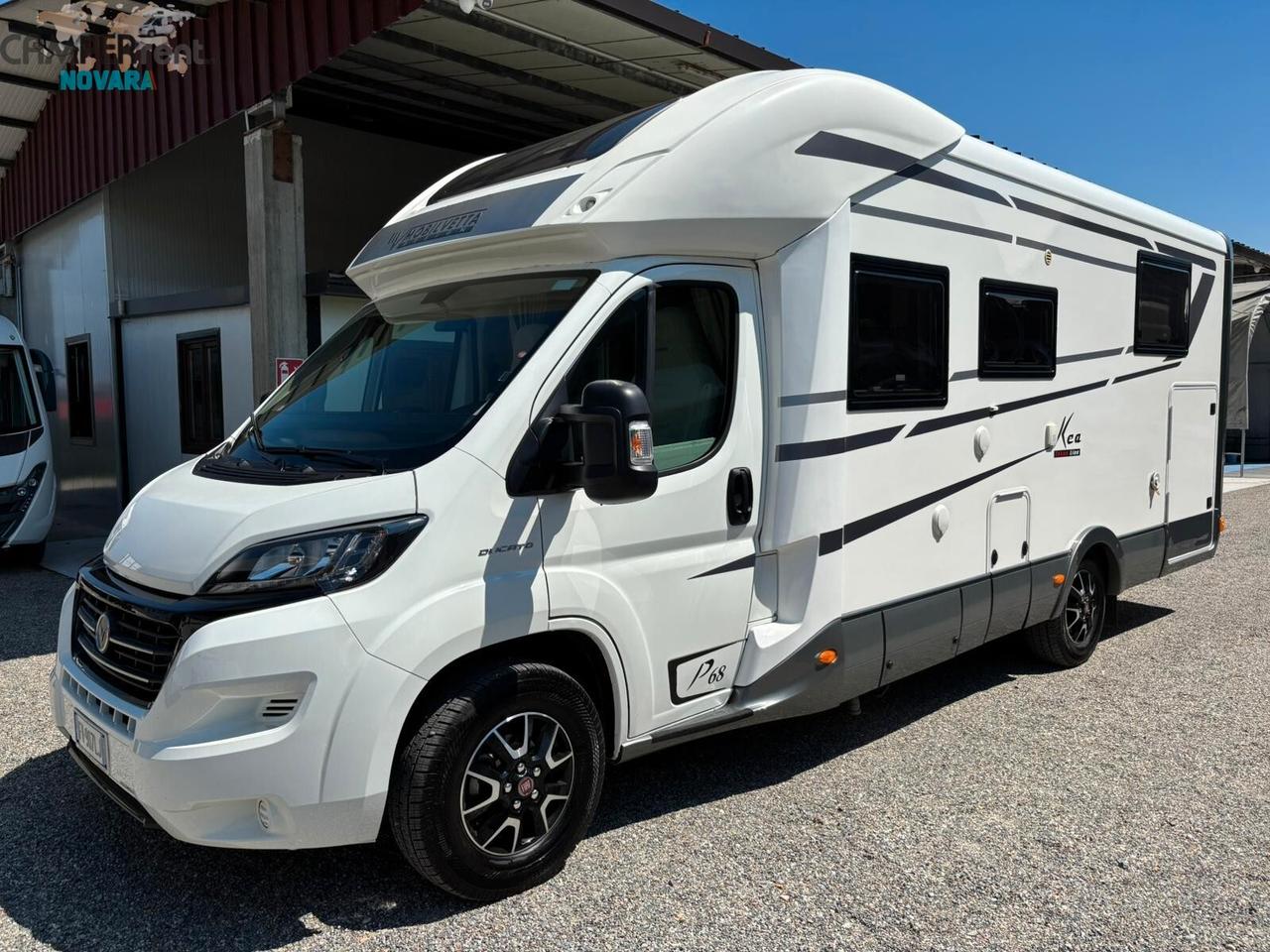 MOBILVETTA KEA TEKNO LINE P68 - SEMINTEGRALE CON LETTO NAUTICO ED AMPIO GARAGE