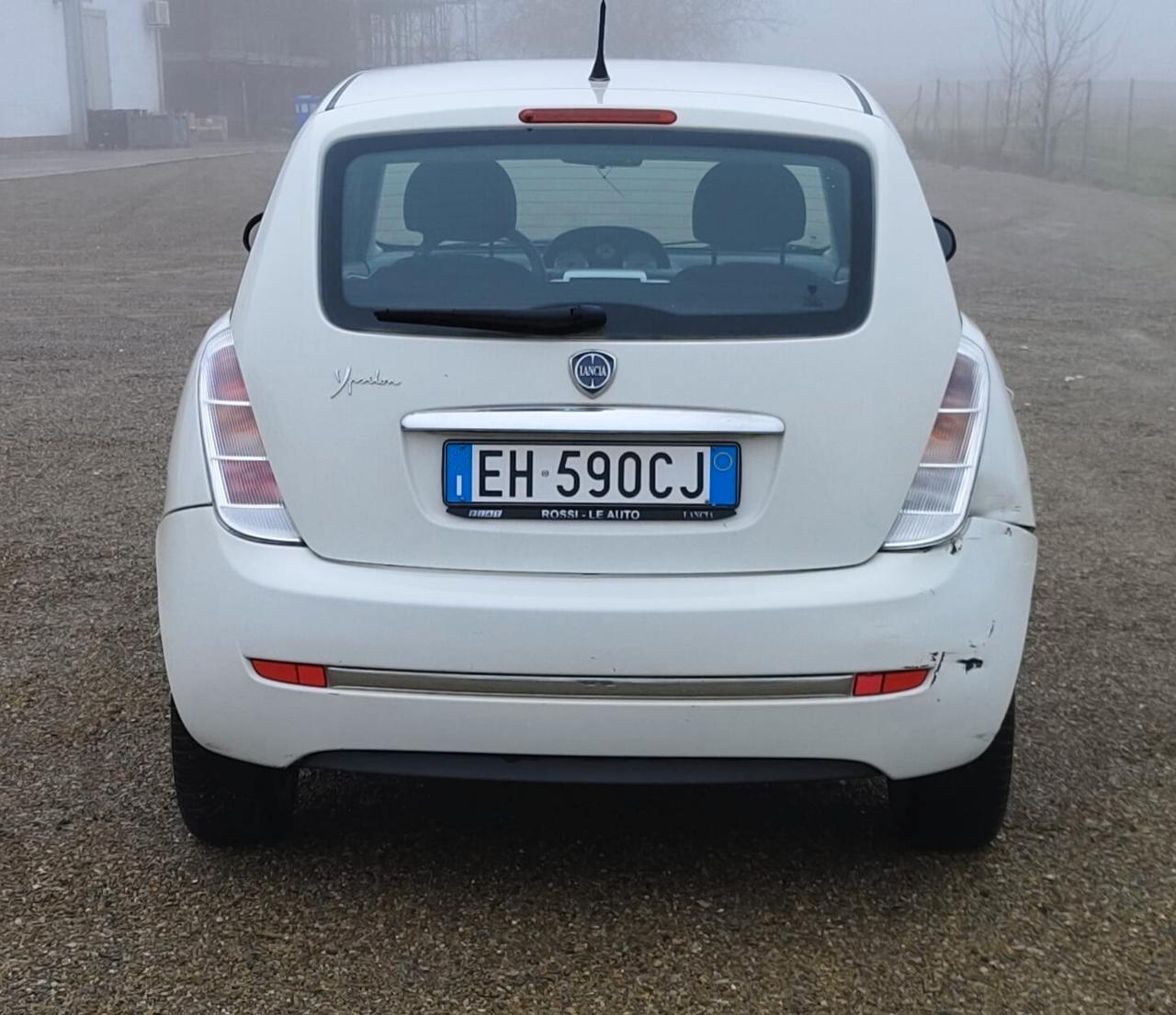 Lancia Ypsilon 1.2 69 CV 5 porte GPL Ecochic Platinum