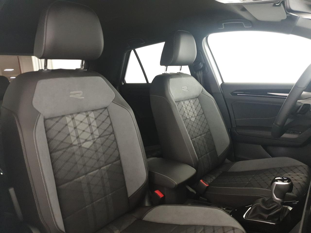 Volkswagen T-Roc 1.5 tsi r-line plus dsg