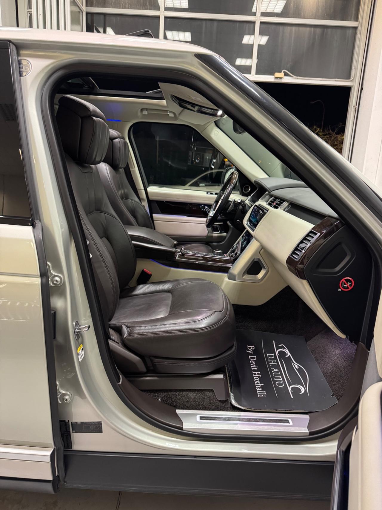 Land Rover Range 4.4 SDV8 Autobiography