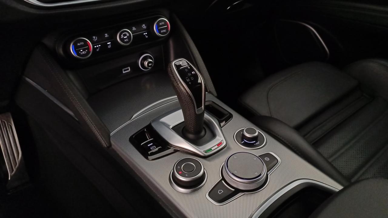 ALFA ROMEO Stelvio 2020 - Stelvio 2.2 t Veloce Q4 210cv auto