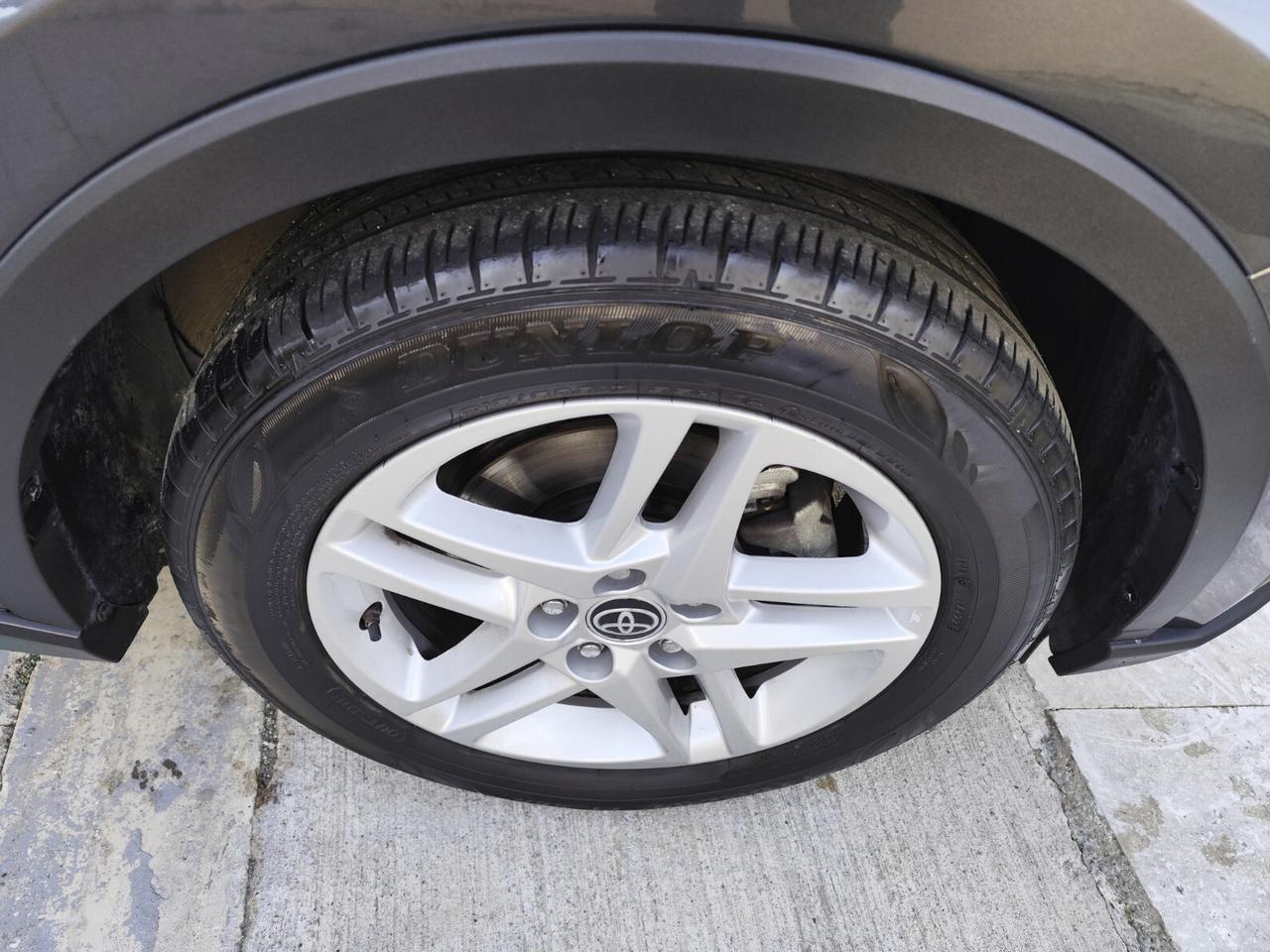 Toyota C-HR 1.8 Hybrid E-CVT Business