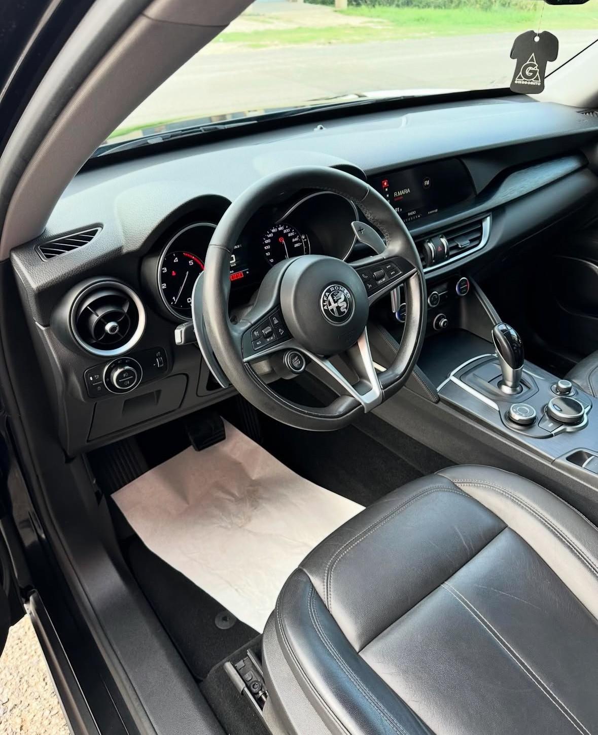 Alfa Romeo Stelvio 2.2 Turbodiesel 180 CV AT8 RWD Executive