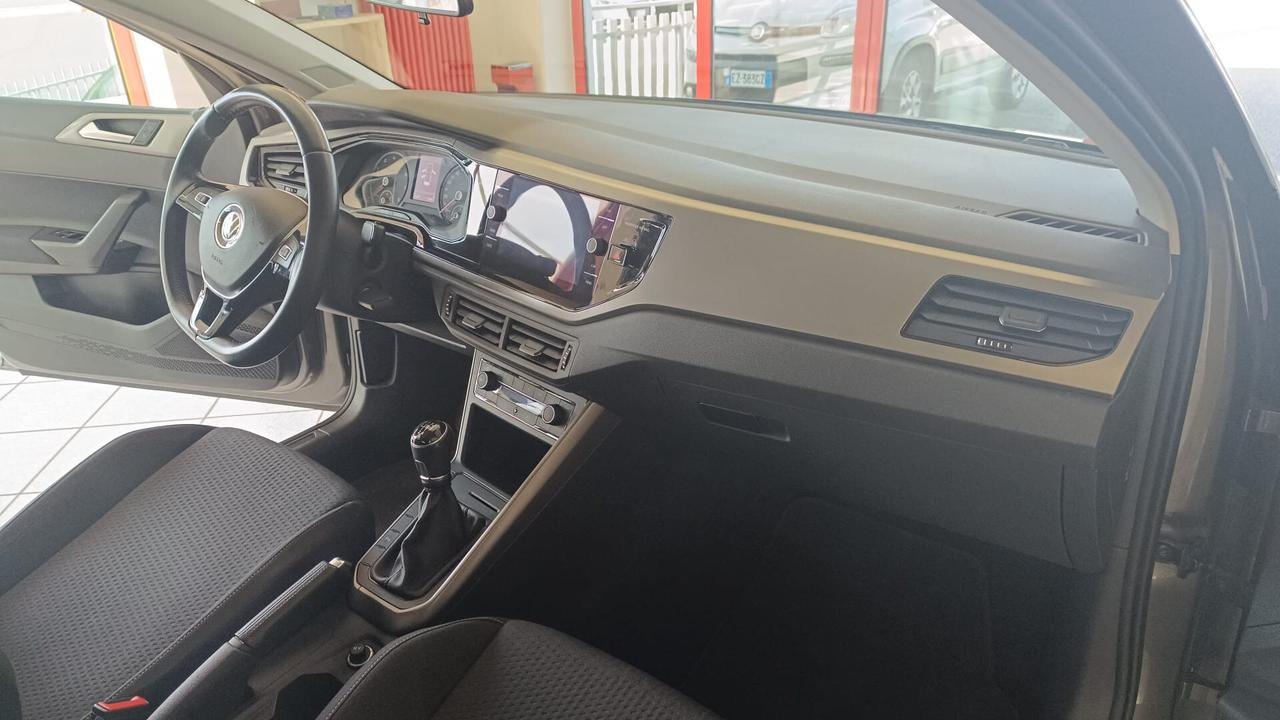 VOLKSWAGEN POLO 1.0 BENZINA 80CV MANUALE