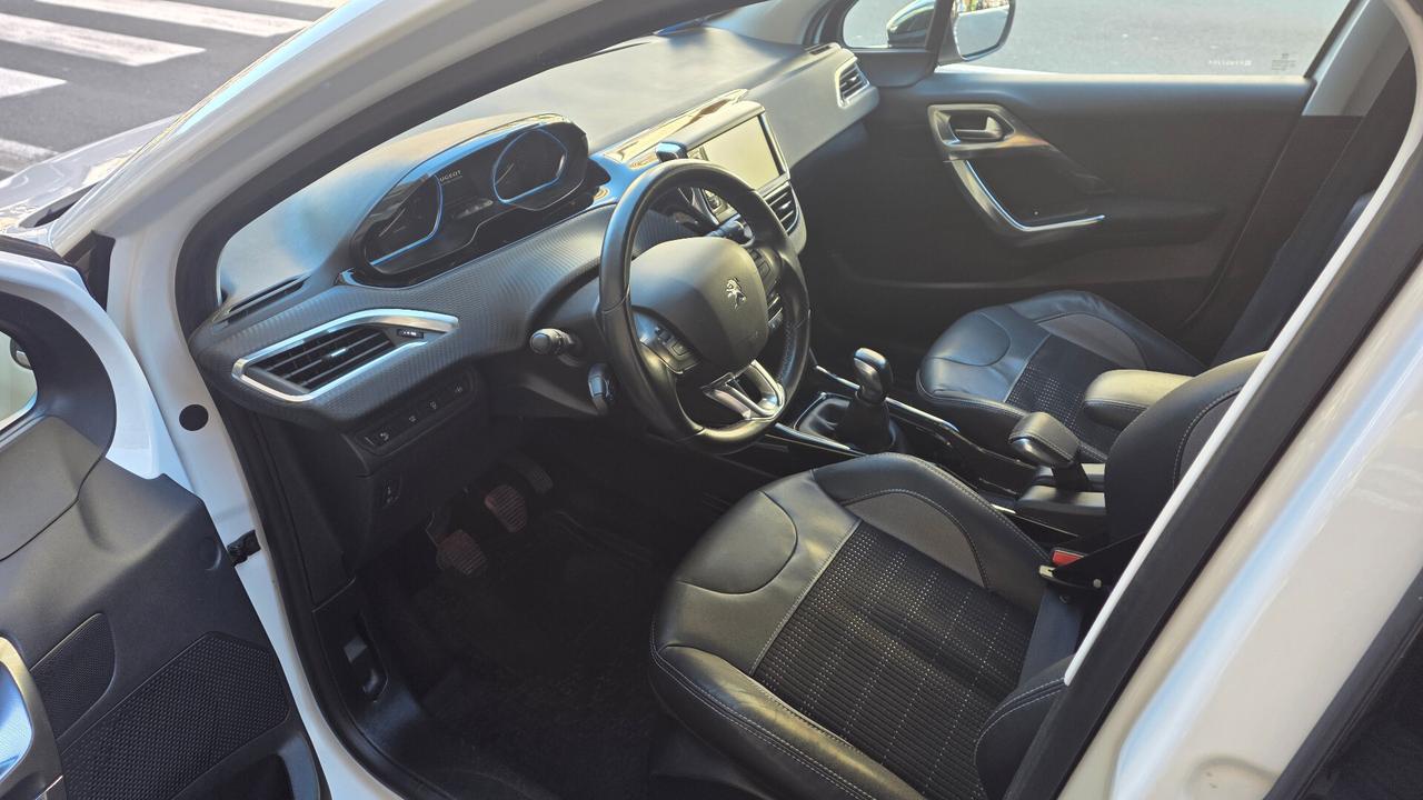 Peugeot 2008 PureTech Turbo 110 Allure GARANZIA 12 MESI