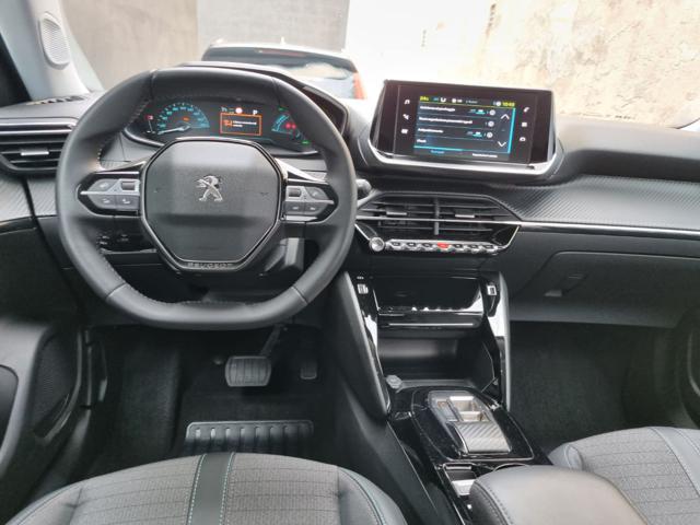 PEUGEOT 2008 motore elettrico 136 CV Allure