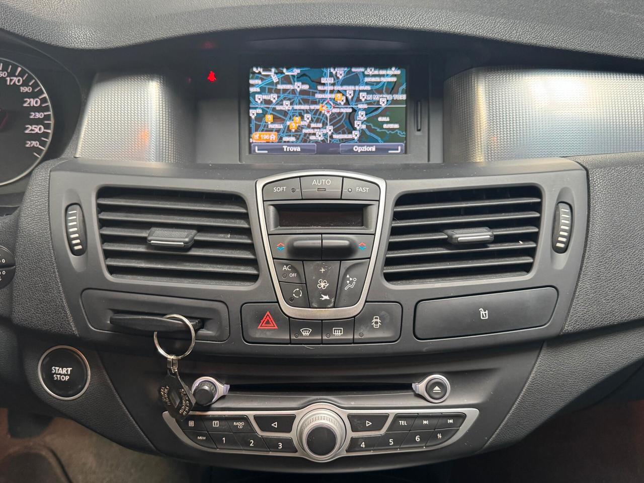 Renault Laguna 2.0 dCi 175CV SPORT 4Control