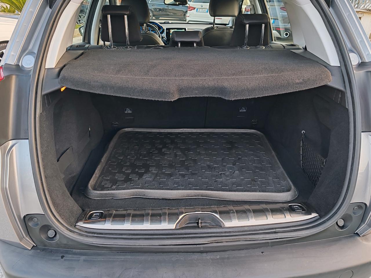 Peugeot 2008 1.6 Hdi Allure