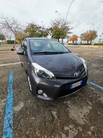 Toyota Yaris 1.5 Hybrid 5P. Lounge 2013