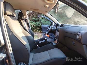 Alfa Romeo 147 1.6 16V TS (105) 5 porte Black Line GPL