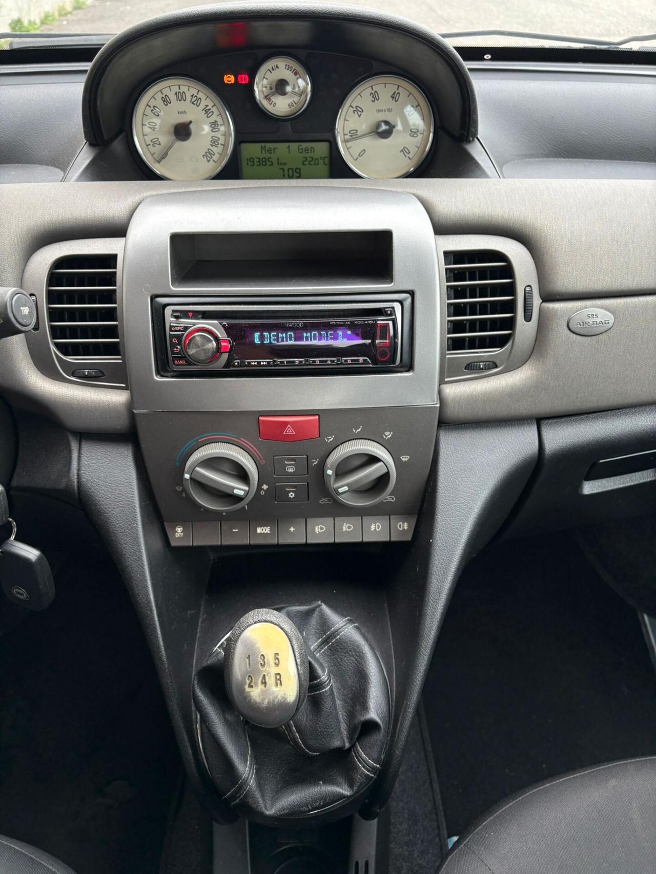Lancia Ypsilon 1.2 Benzina 60cv NEOPATENTATI