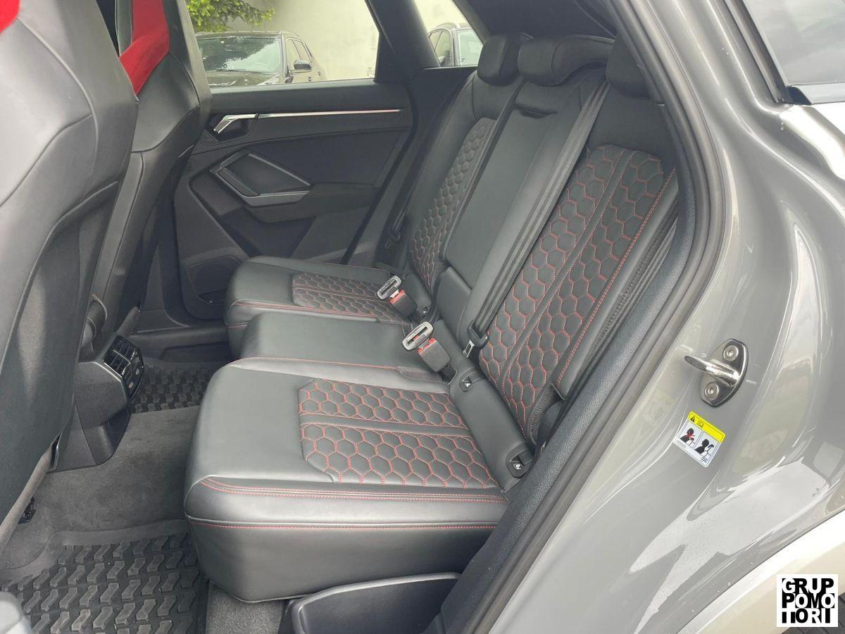 AUDI - Q3 - RS quattro S tronic