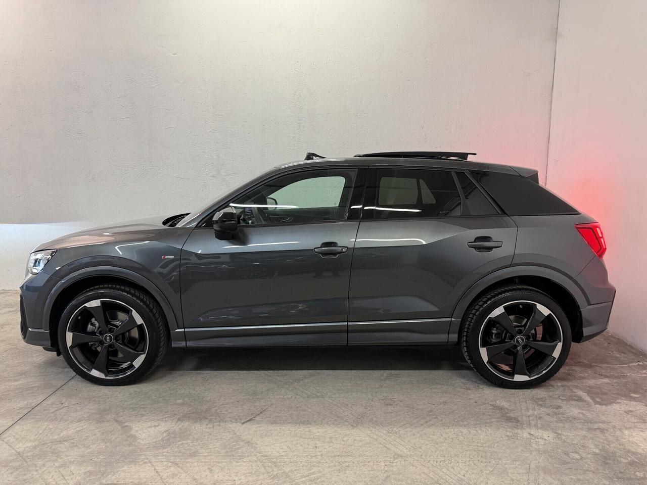 Audi Q2 40 Tfsi Identity Black Quattro Tetto Gancio Traino
