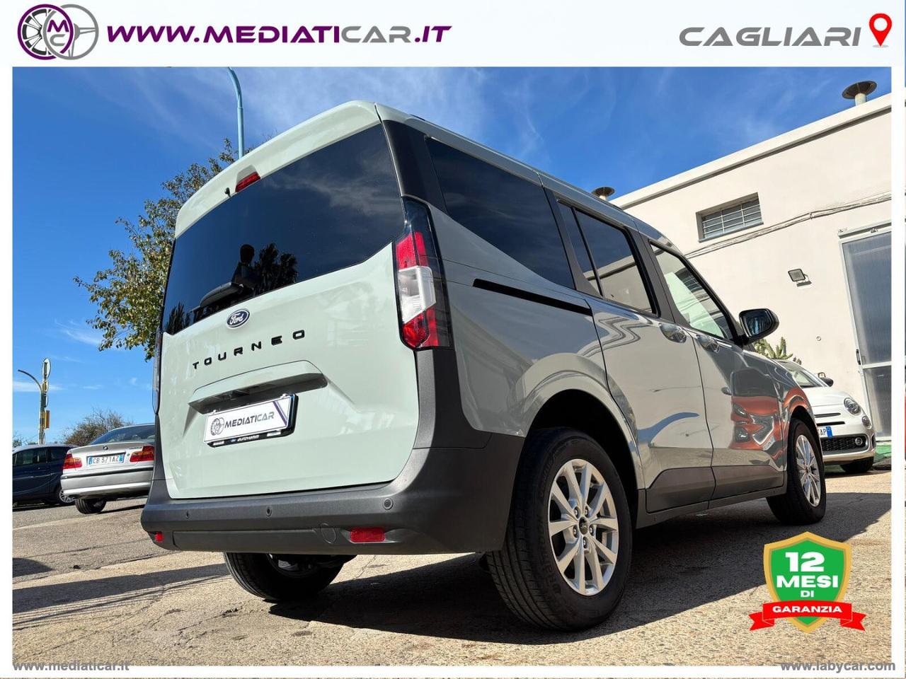 FORD Tourneo Courier 1.0 EcoBoost Titanium