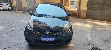 TOYOTA Aygo 1.0 12V VVT-i 5 porte Now Connect