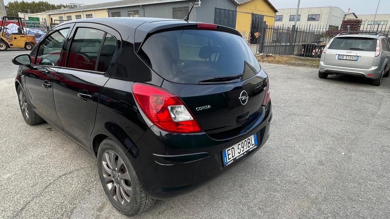 Opel Corsa 1.3 CDTI 90CV 5 porte Cosmo